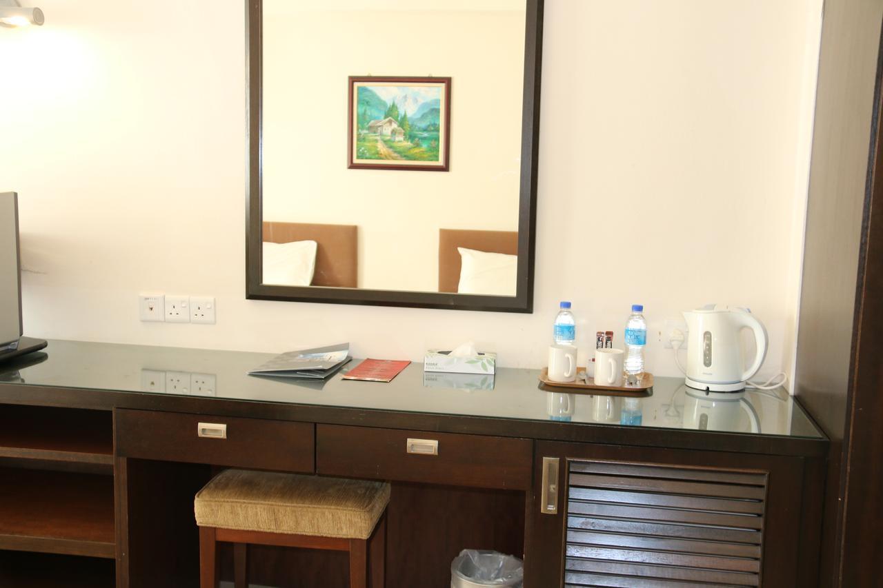 Edc Uum Sintok Hotell Sintuk Exteriör bild