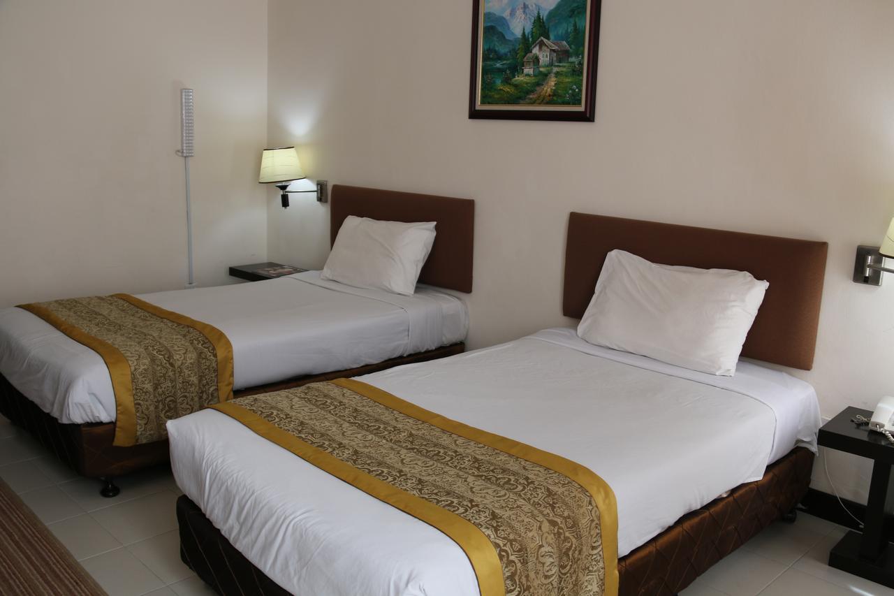 Edc Uum Sintok Hotell Sintuk Exteriör bild