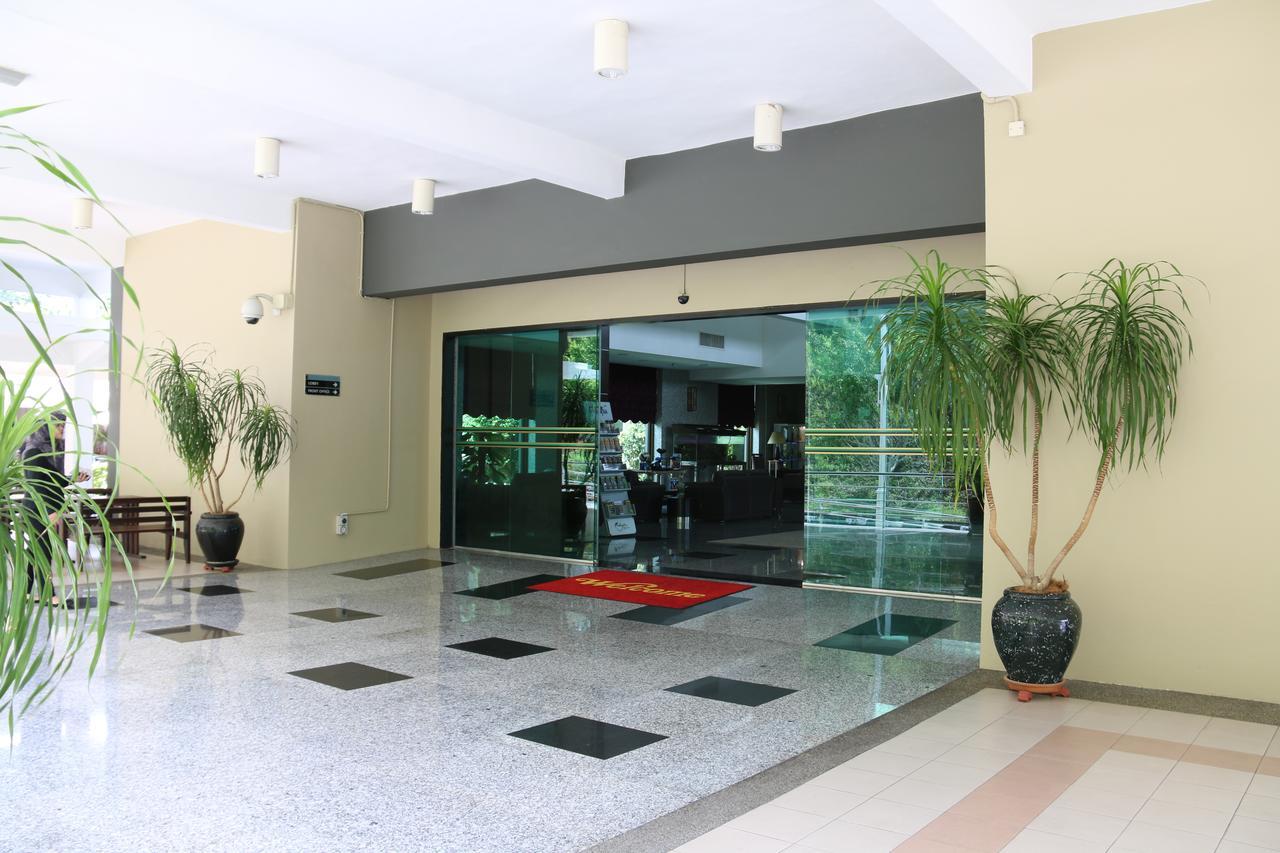 Edc Uum Sintok Hotell Sintuk Exteriör bild
