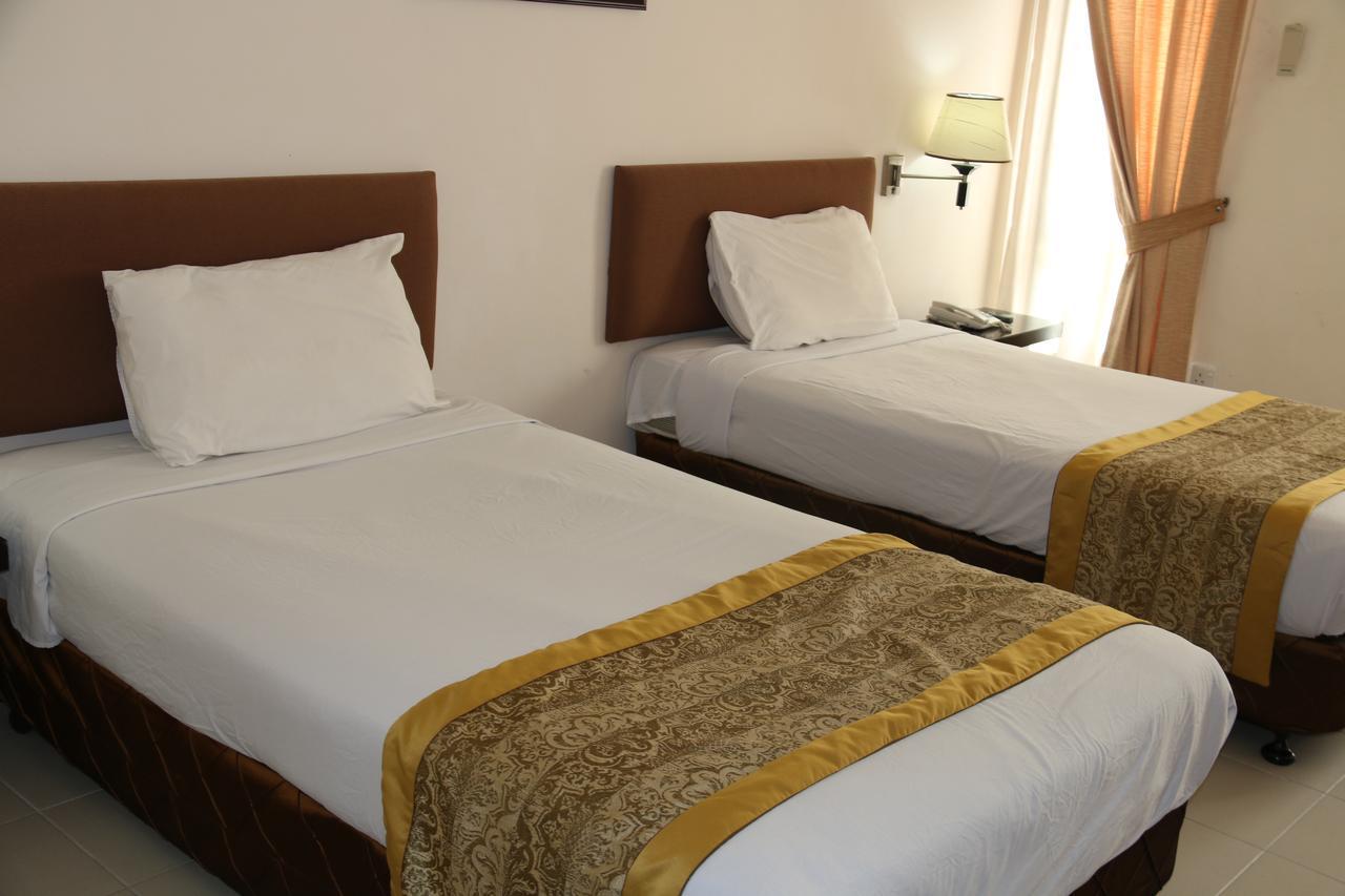 Edc Uum Sintok Hotell Sintuk Exteriör bild